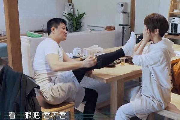如何改变命运？从吴京谢楠的八字看他们的命运轨迹