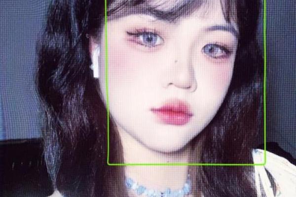 白睫毛不是偶然，反而可能是命运密码的暗示