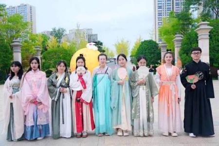 文化传承：探索秋季节日中的地方特色