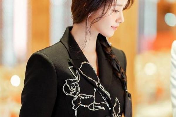 林允儿八字命理：如何改变命运中的暗藏玄机