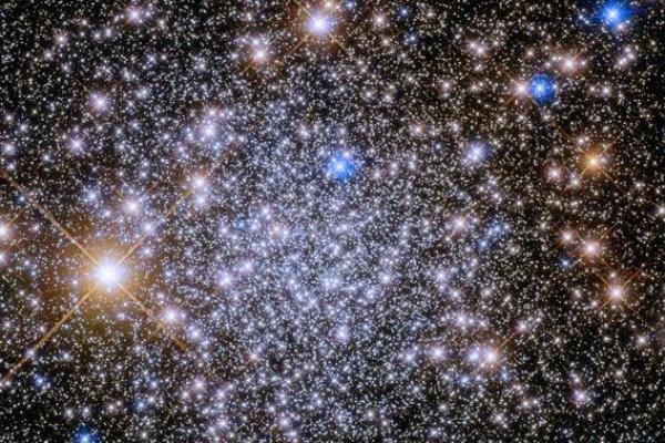 天文与圣诞节：从星光到节庆的时间计算