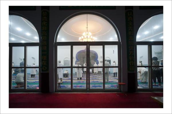 穆斯林节日与农耕生活:如何根据季节与气候变化安排庆典 穆斯林节日与农耕生活:如何根据季节与气候变化安排庆典