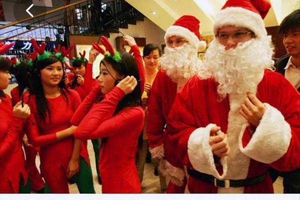 美国各大节日中的文化特色与民俗传统