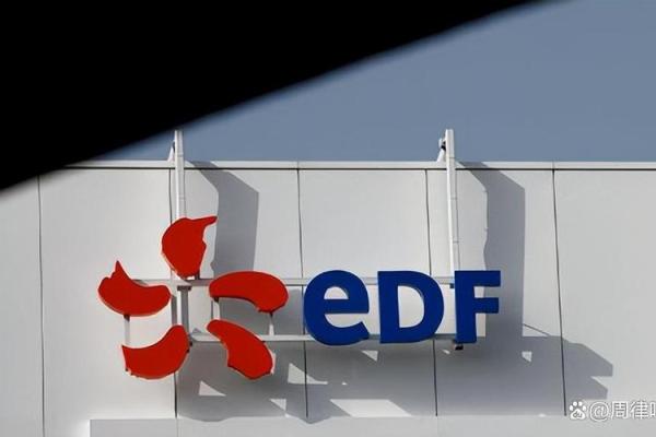 马克龙命运的暗藏玄机：八字解读如何改变他的未来