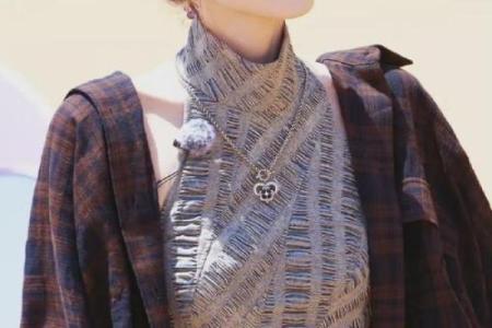 颠覆命理认知：娜扎八字解析，命运的暗藏玄机如何影响她的一生？