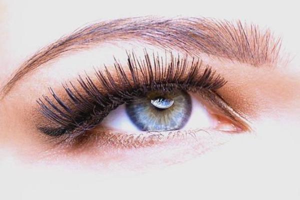 男孩头顶凤凰旋命理:命运密码隐藏在这三个细节中,你知道吗? 男孩头顶凤凰旋命理:命运密码隐藏在这三个细节中,你知道吗?